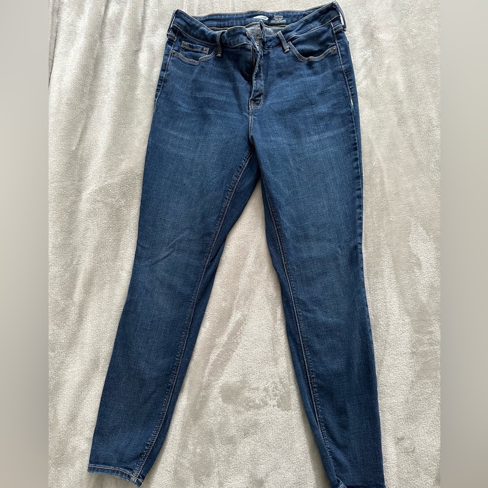 Old navy rockstar jeans